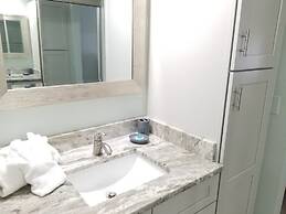 Ocean Gallery 26 2 Bedroom Condo by RedAwning
