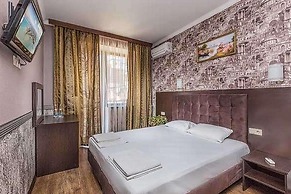 Leonidas Hotel
