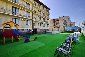 Leonidas Hotel