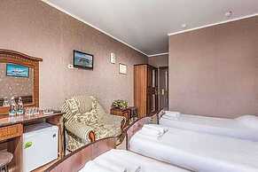 Leonidas Hotel
