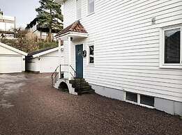 StayPlus Central Five Bedroom Home