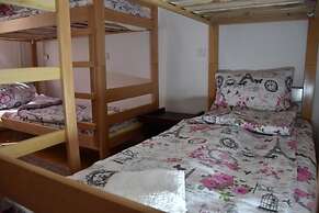 Hostel Exit Labirint Centar