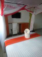 Lakers Tavern Lounge