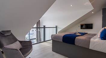 The Residence Coventry by Paymán Club