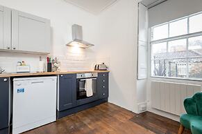 The Doctors Hoose Street Parking