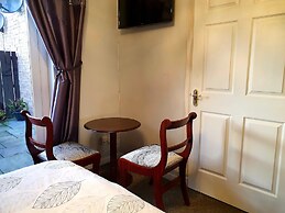 The Wee Studio For Two