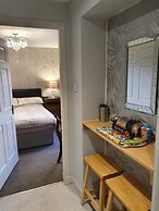 The Wee Studio For Two