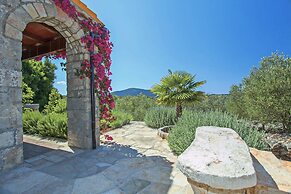 Stone House San Pelegrin