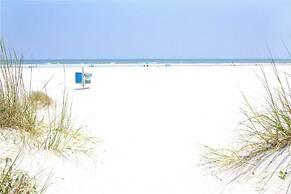 Pounds Cottage, 1 Bedroom, Ocean Front, Pet Friendly, Sleeps 5