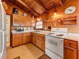 Pounds Cottage, 1 Bedroom, Ocean Front, Pet Friendly, Sleeps 5
