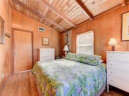 Pounds Cottage, 1 Bedroom, Ocean Front, Pet Friendly, Sleeps 5