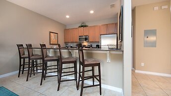 4BR Paradise Palms Townhome 8970 by OVRH