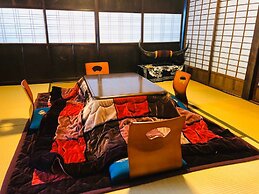 Guesthouse Voketto - Hostel