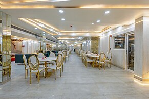 Aadat Hotel Subhash Chowk Gurgaon