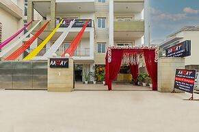 Aadat Hotel Subhash Chowk Gurgaon