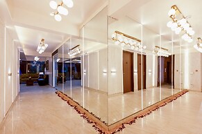 Aadat Hotel Subhash Chowk Gurgaon