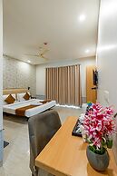 Aadat Hotel Subhash Chowk Gurgaon