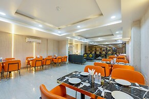 Aadat Hotel Subhash Chowk Gurgaon