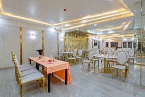 Aadat Hotel Subhash Chowk Gurgaon