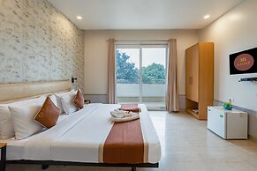 Aadat Hotel Subhash Chowk Gurgaon