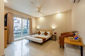 Aadat Hotel Subhash Chowk Gurgaon