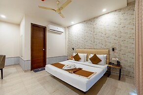 Aadat Hotel Subhash Chowk Gurgaon