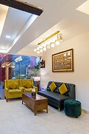 Aadat Hotel Subhash Chowk Gurgaon