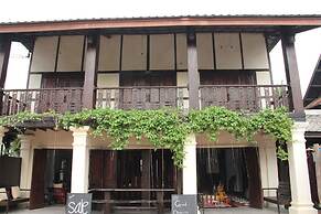 Alana Luang Prabang