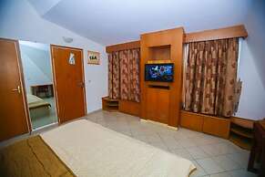 Complexe Hôtelier Akparo