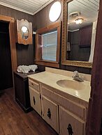 Cedarvale Cabins at Turner Falls