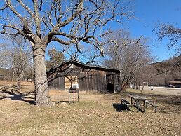 Cedarvale Cabins at Turner Falls