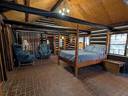 Cedarvale Cabins at Turner Falls