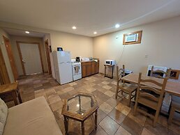 Cedarvale Cabins at Turner Falls