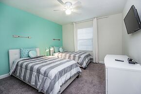 4 Bdrm With Private Pool