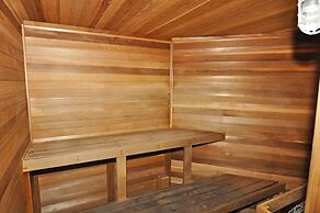 Emerald Island Resort IHR 3022