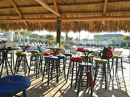 Luxury Lake View 8 BR Villa With Games Room