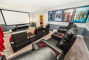 Luxury Lake View 8 BR Villa With Games Room