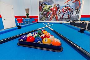 Luxury Lake View 8 BR Villa With Games Room