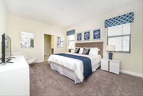 Luxury Lake View 8 BR Villa With Games Room