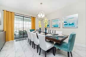 Luxury Lake View 8 BR Villa With Games Room