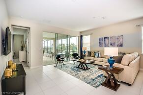 Brand New 7 Bedroom Private Pool Near Disney