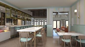 Brand New 7 Bedroom Private Pool Near Disney