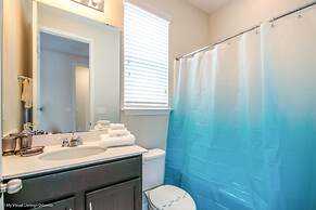 Brand New 7 Bedroom Private Pool Near Disney