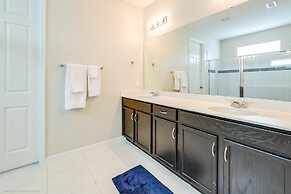 Luxury 6 Bed Villa With Saltwater Pool & Spa