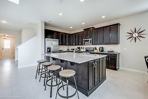 Luxury 6 Bed Villa With Saltwater Pool & Spa