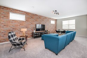 Luxury 6 Bed Villa With Saltwater Pool & Spa