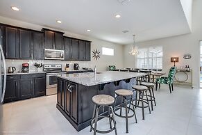 Luxury 6 Bed Villa With Saltwater Pool & Spa