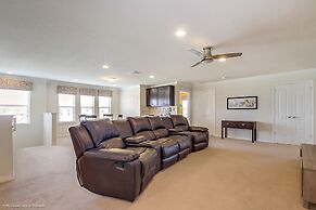 9 Bed 6 Ba Villa with Games, Pool & Spa