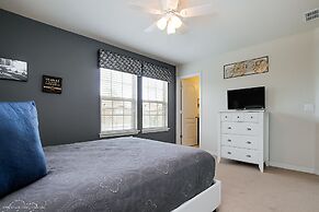 9 Bed 6 Ba Villa with Games, Pool & Spa