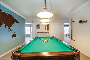 9 Bed 6 Ba Villa with Games, Pool & Spa